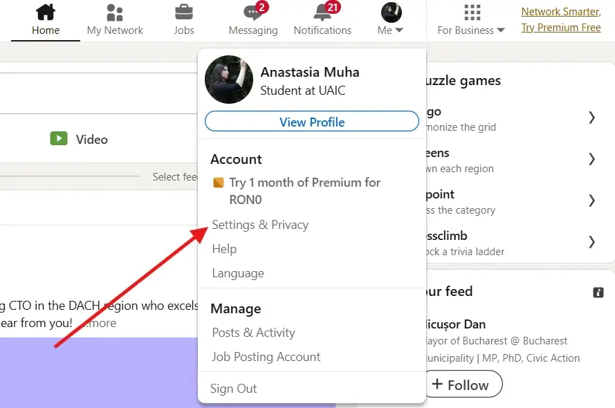 location of settings & privacy in drop-down linkedin menu