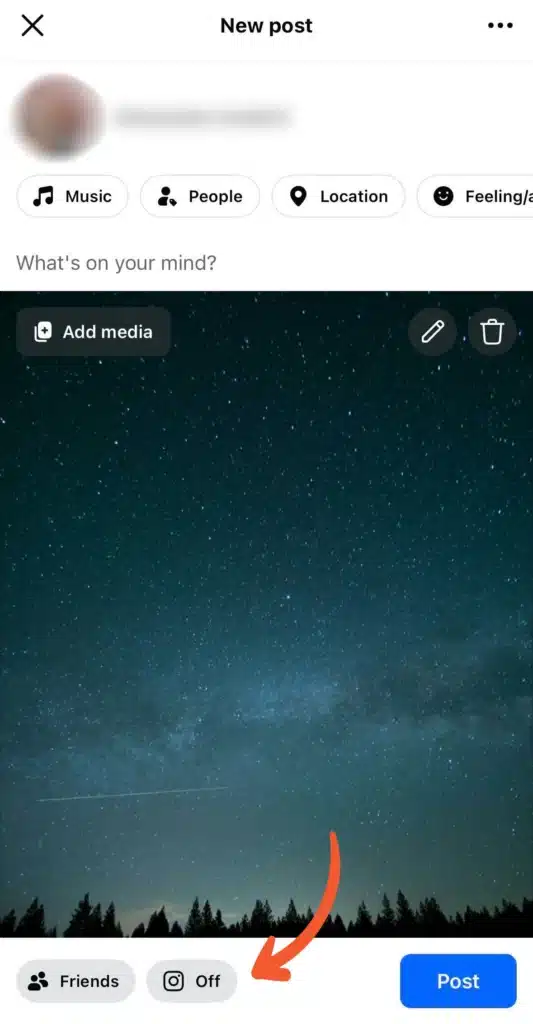 Facebook new post screen with an Instagram sharing toggle set to “Off” before publishing.