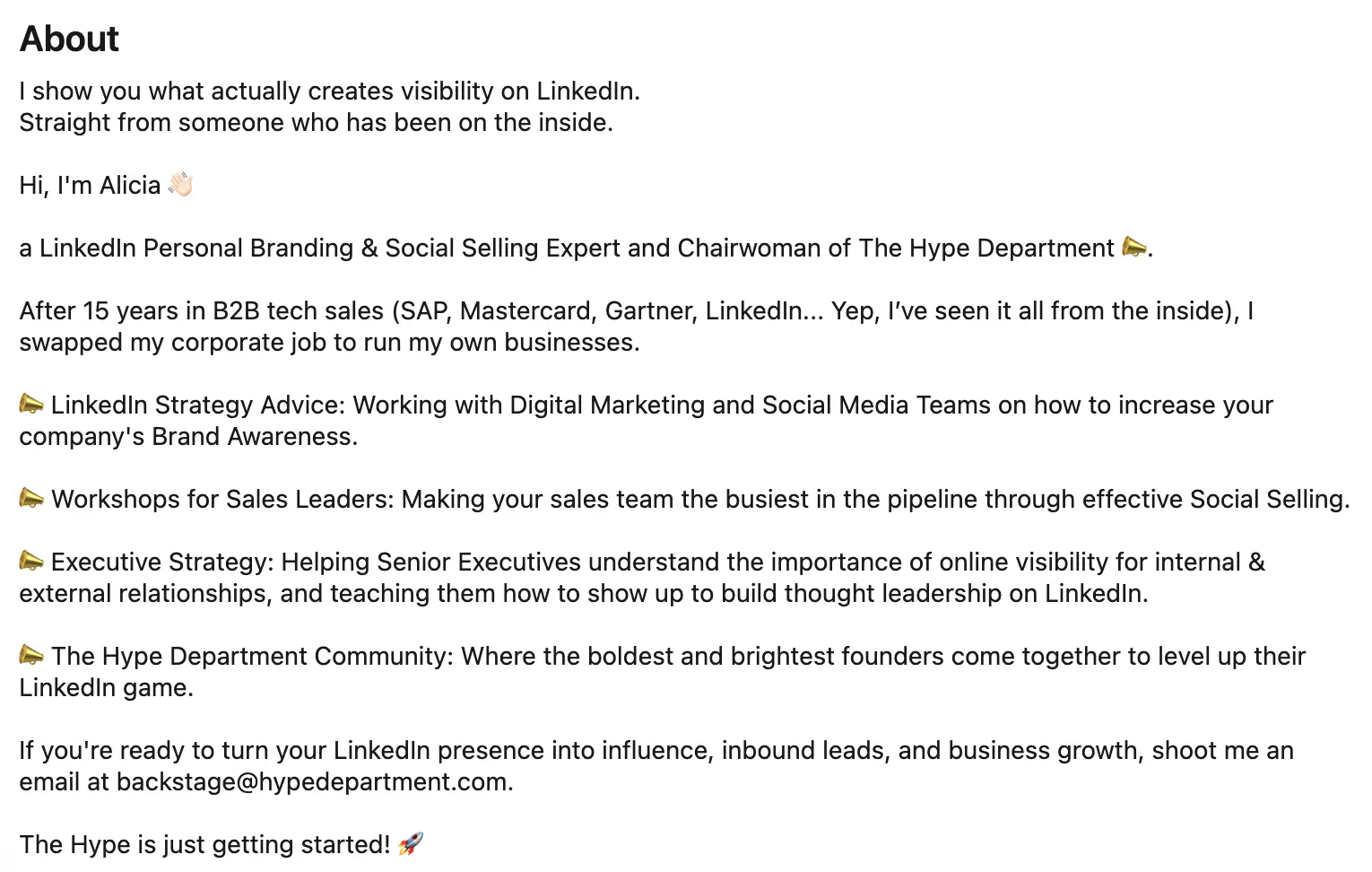 LinkedIn About section example of a personal branding expert describing services, experience, and offerings for LinkedIn strategy and social selling.