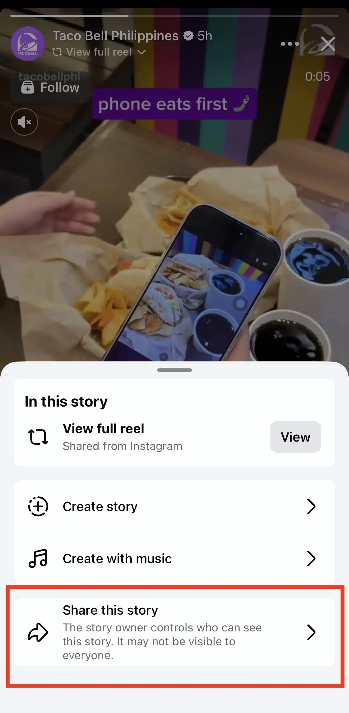 Menu des options des stories Facebook, avec l'option « Partager cette story » mise en évidence, indiquant aux utilisateurs où ils peuvent republier une story lorsque son auteur a activé le partage.
