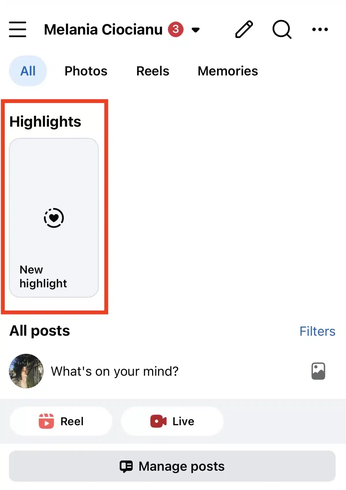 Profil Facebook présentant la section « Moments forts » avec une vignette « Nouveau moment fort », indiquant où les utilisateurs peuvent enregistrer définitivement leurs Stories sur leur profil.